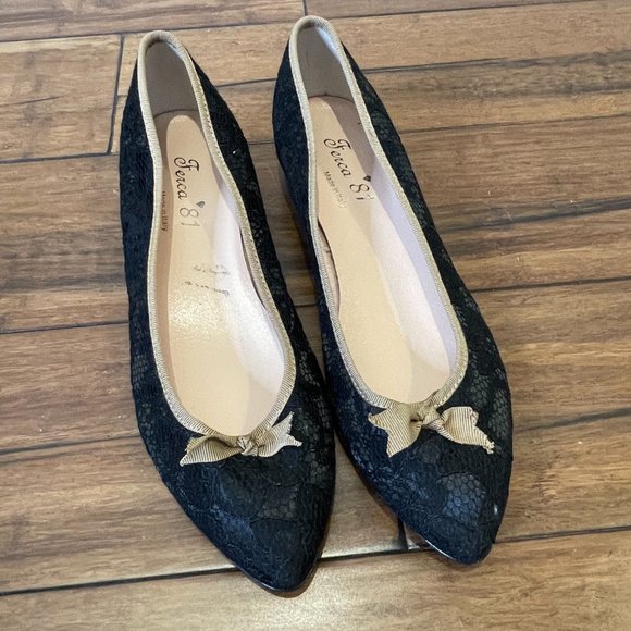 Italian Leather and Lace Pointy Flats -8- - Picture 6 of 13